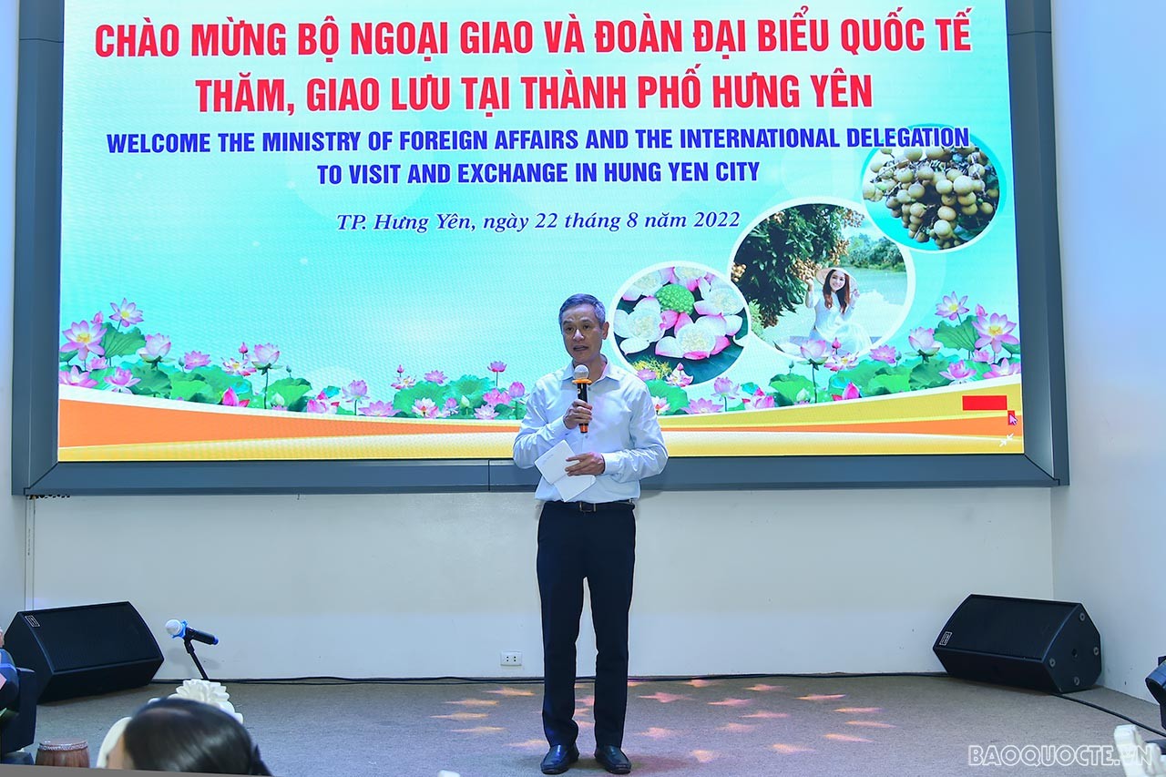 Toàn cảnh Ngoại giao đoàn về thăm, kết nối và giao lưu tại quê hương nhãn lồng Hưng Yên qua ảnh