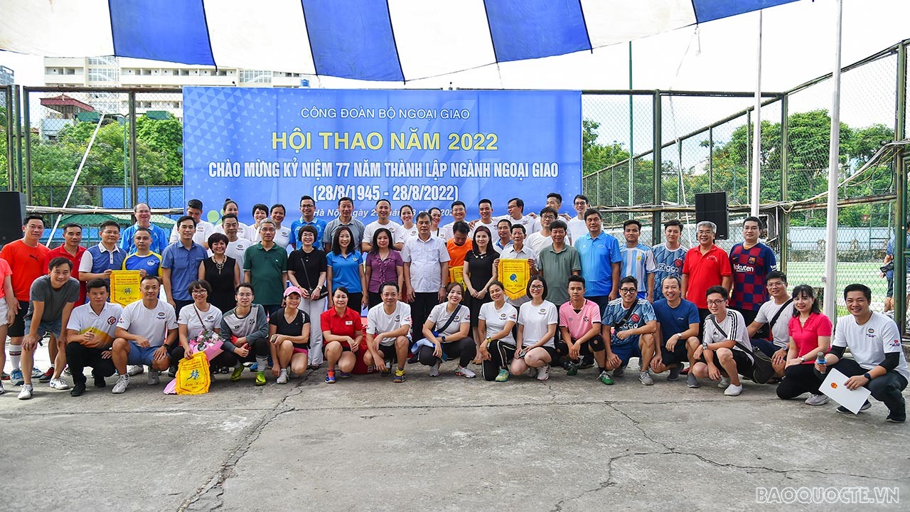 Hội thao năm nay gồm 6 bộ môn thi đấu và hơn 300 vận động viên tham gia cùng các cổ động viên đến từ khắp các đơn vị trong Bộ.