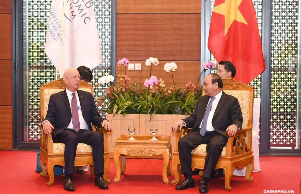 Thủ tướng tiếp Giáo sư sáng lập WEF Klaus Schwab