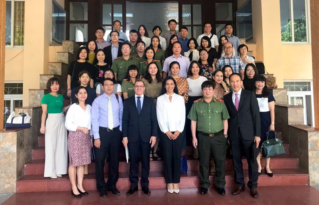 Khai giảng Chương trình đào tạo tiếng Tây Ban Nha dành cho công chức, viên chức Việt Nam