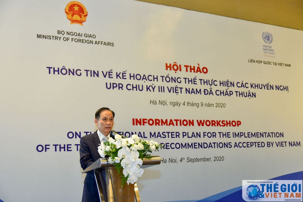 Ngày 4/9, tại Hà Nội, Bộ Ngoại giao đã phối hợp với Chương trình Phát triển Liên hợp quốc (UNDP) tại Việt Nam tổ chức Hội thảo thông tin về Kế hoạch tổng thể thực hiện các khuyến nghị theo Cơ chế Rà soát định kỳ phổ quát (UPR) chu kỳ III Việt Nam đã chấp thuận. (Ảnh: Tuấn Anh) viet-nam-quyet-tam-va-no-luc-bao-dam-quyen-con-nguoi-va-thuc-hien-cac-khuyen-nghi-upr-3