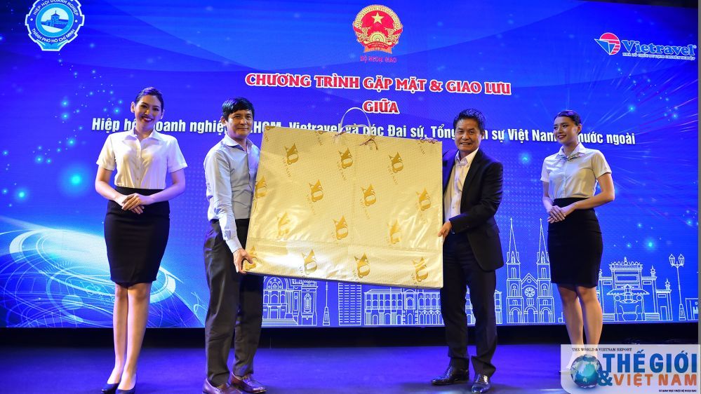 Đoàn Trưởng Cơ quan đại diện Việt Nam ở nước ngoài nhiệm kỳ 2020-2023 làm việc với Hiệp hội Doanh nghiệp TP.HCM