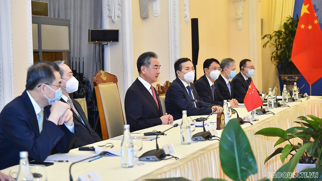 Toàn cảnh Bộ trưởng Ngoại giao Bùi Thanh Sơn đón, hội đàm với Bộ trưởng Ngoại giao Trung Quốc Vương Nghị qua ảnh