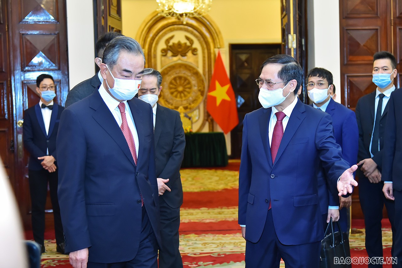 Toàn cảnh Bộ trưởng Ngoại giao Bùi Thanh Sơn đón, hội đàm với Bộ trưởng Ngoại giao Trung Quốc Vương Nghị qua ảnh