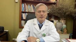 Cần làm gì khi bị sốt sau tiêm vaccine Covid-19?