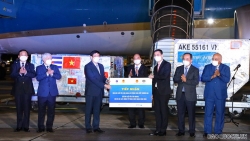 Ngoại giao vaccine - mũi tiến công bứt phá