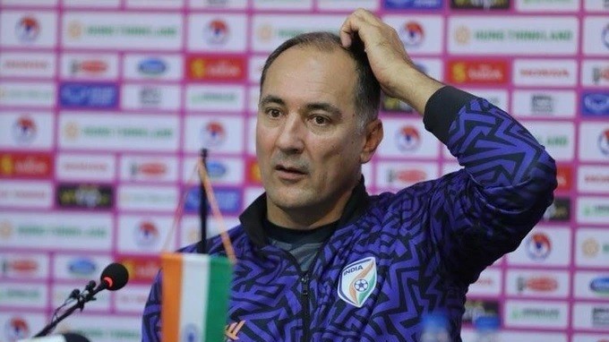 HLV trưởng tuyển Ấn Độ: 'So với Singapore, đội tuyển Việt Nam mạnh hơn'