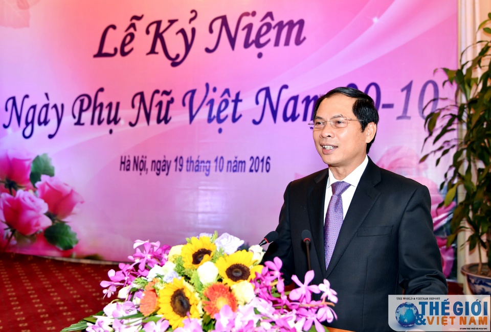 chuc mung nhung doa hoa cua nganh ngoai giao