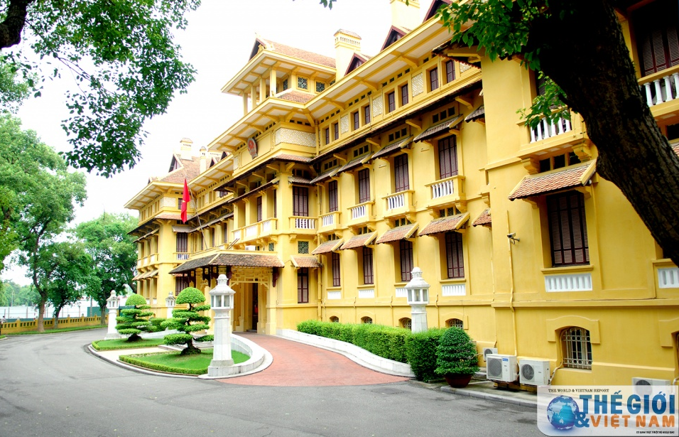 Từ ngôi nhà ký ức…