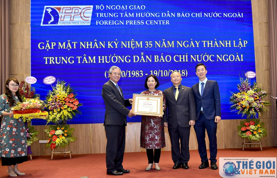 Trung tâm Hướng dẫn Báo chí nước ngoài kỷ niệm 35 năm thành lập