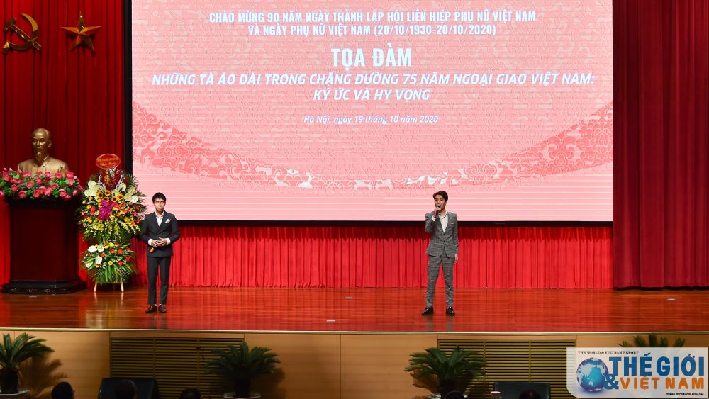 Toàn cảnh Lễ kỷ niệm 90 năm ngày Phụ nữ Việt Nam của Bộ Ngoại giao