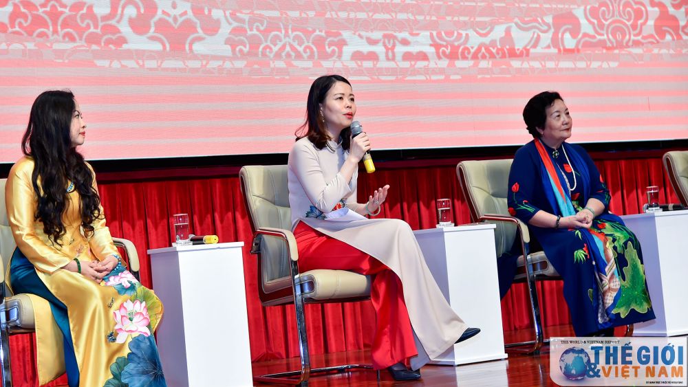 Toàn cảnh Lễ kỷ niệm 90 năm ngày Phụ nữ Việt Nam của Bộ Ngoại giao