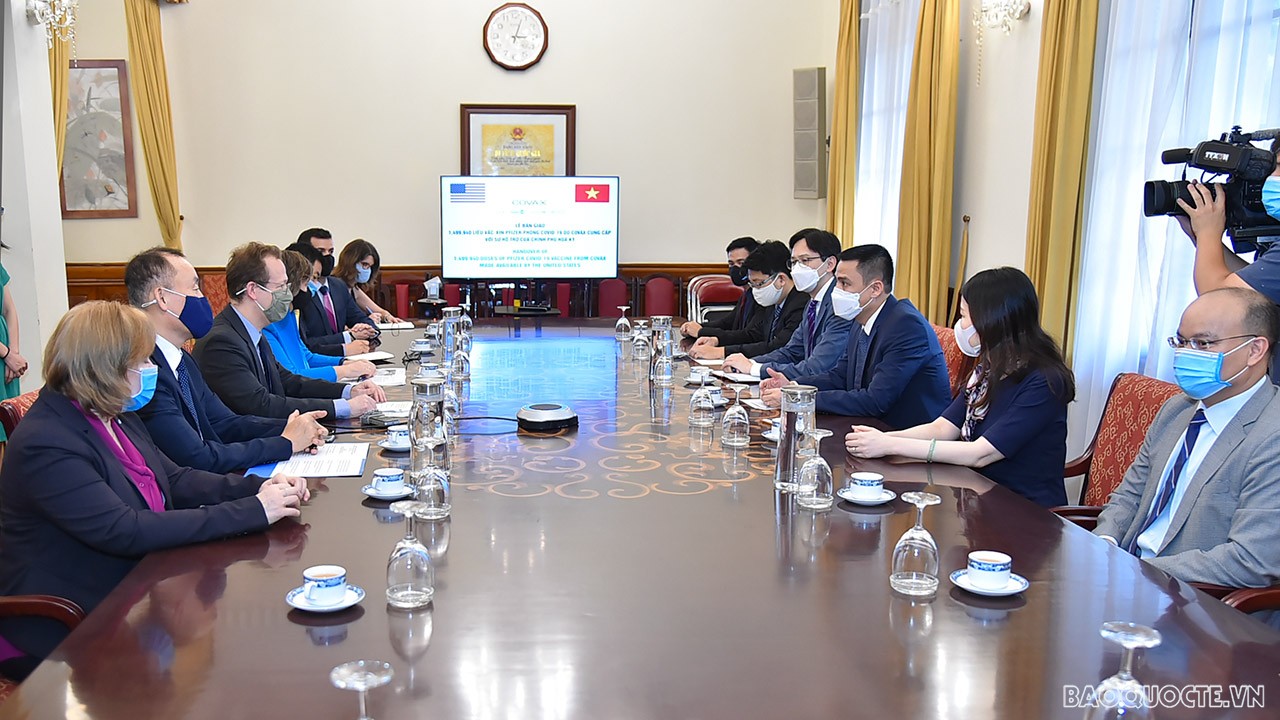 Việt Nam nhận thêm 1,5 triệu liều vaccine Pfizer phòng Covid-19 Việt Nam nhận thêm 1,5 triệu liều vaccine Pfizer phòng Covid-19