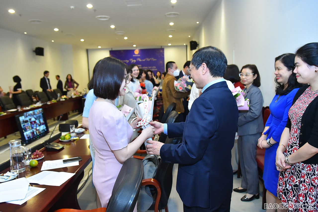Bộ Ngoại giao long trọng kỷ niệm Ngày Phụ nữ Việt Nam 20/10