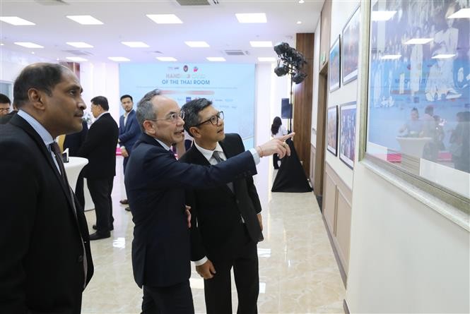 Học viện Ngoại giao Việt Nam khánh thành ‘Phòng Thái Lan’ - thúc đẩy hợp tác trong giáo dục và nghề nghiệp Học viện Ngoại giao khánh thành ‘Phòng Thái Lan’ - nơi thúc đẩy hợp tác trong giáo dục và nghề nghiệp