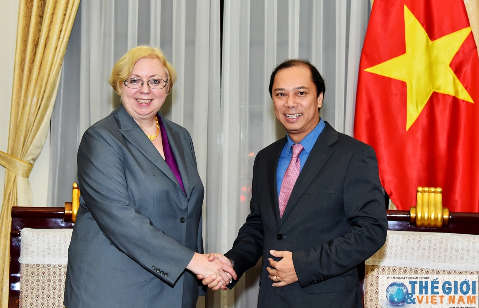 Lãnh đạo Bộ Ngoại giao tiếp các Đại sứ mới được bổ nhiệm