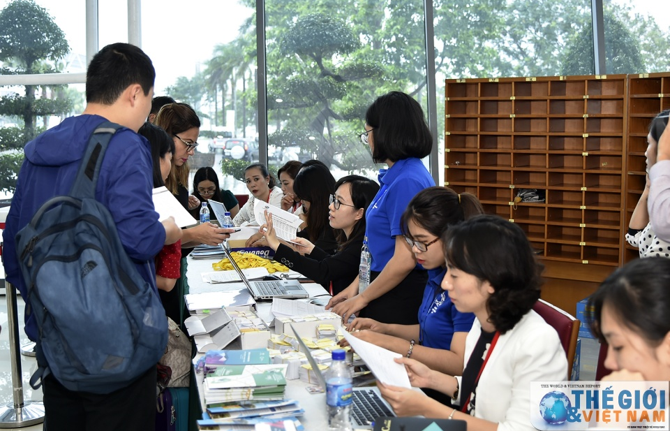 Hàng nghìn phóng viên đăng ký tác nghiệp tại Trung tâm Báo chí quốc tế