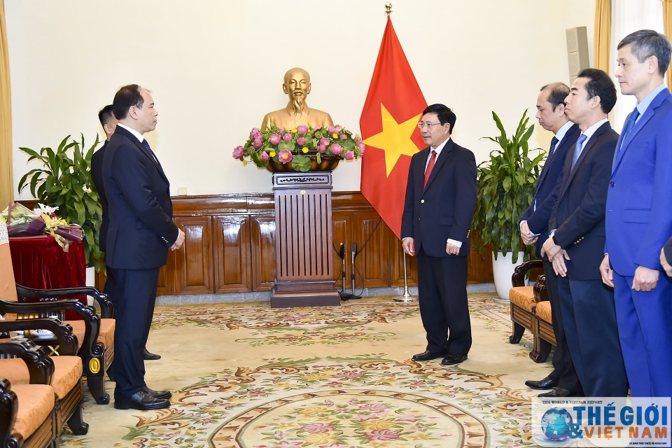 bo ngoai giao trao quyet dinh bo nhiem cuc truong cuc lanh su