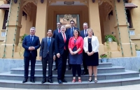 thu truong ngoai giao to anh dung tiep giam doc unhcr khu vuc chau a thai binh duong tai thai lan