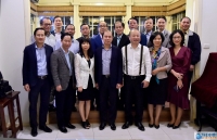 chu tich quoc hoi nguyen thi kim ngan tiep cac dai su chuan bi len duong nhan nhiem vu