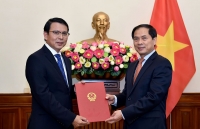 noi toi dat niem tin co the vuot qua giong bao