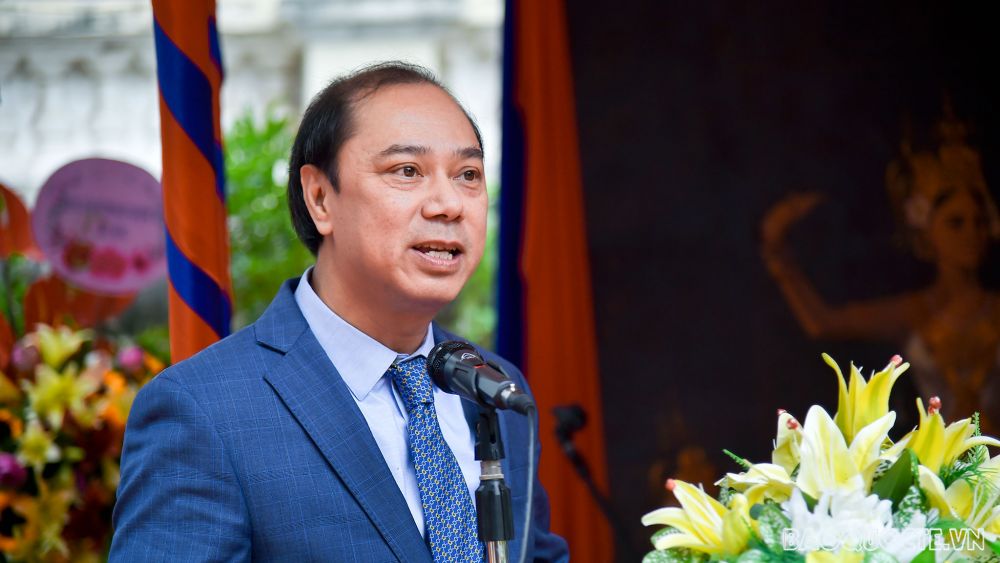 Lễ thượng cờ kỷ niệm 67 năm Quốc khánh Vương quốc Campuchia tại Hà Nội