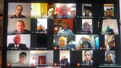 Đại sứ và cán bộ sứ quán chia tay cộng đồng người Việt tại Ukraine