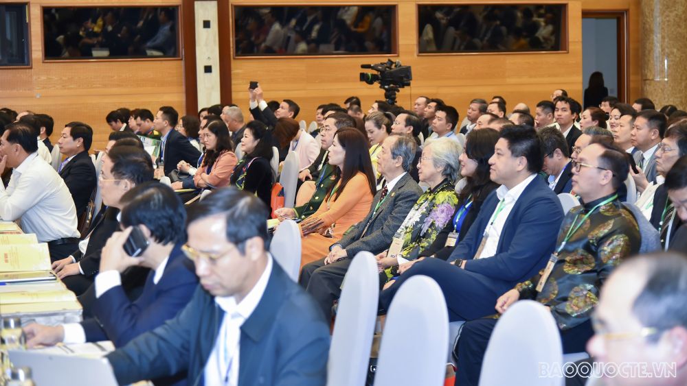 Kiều bào đóng góp ý kiến sau 5 năm thực hiện Chỉ thị 45 về công tác người Việt ở nước ngoài Kiều bào đóng góp ý kiến sau 5 năm thực hiện Chỉ thị 45 về công tác người Việt ở nước ngoài