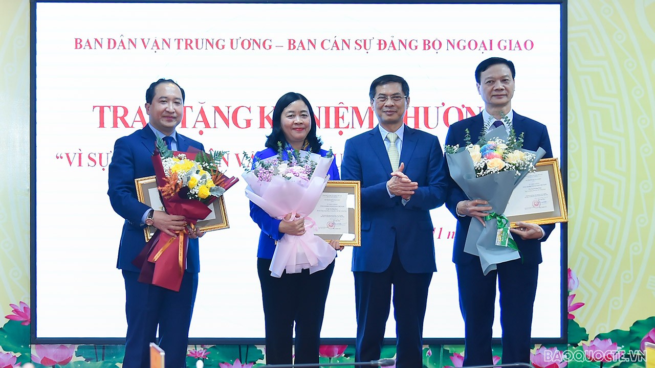 Tổng kết 5 năm thực hiện Chương trình phối hợp giữa Ban Dân vận Trung ương và Ban cán sự đảng Bộ Ngoại giao
