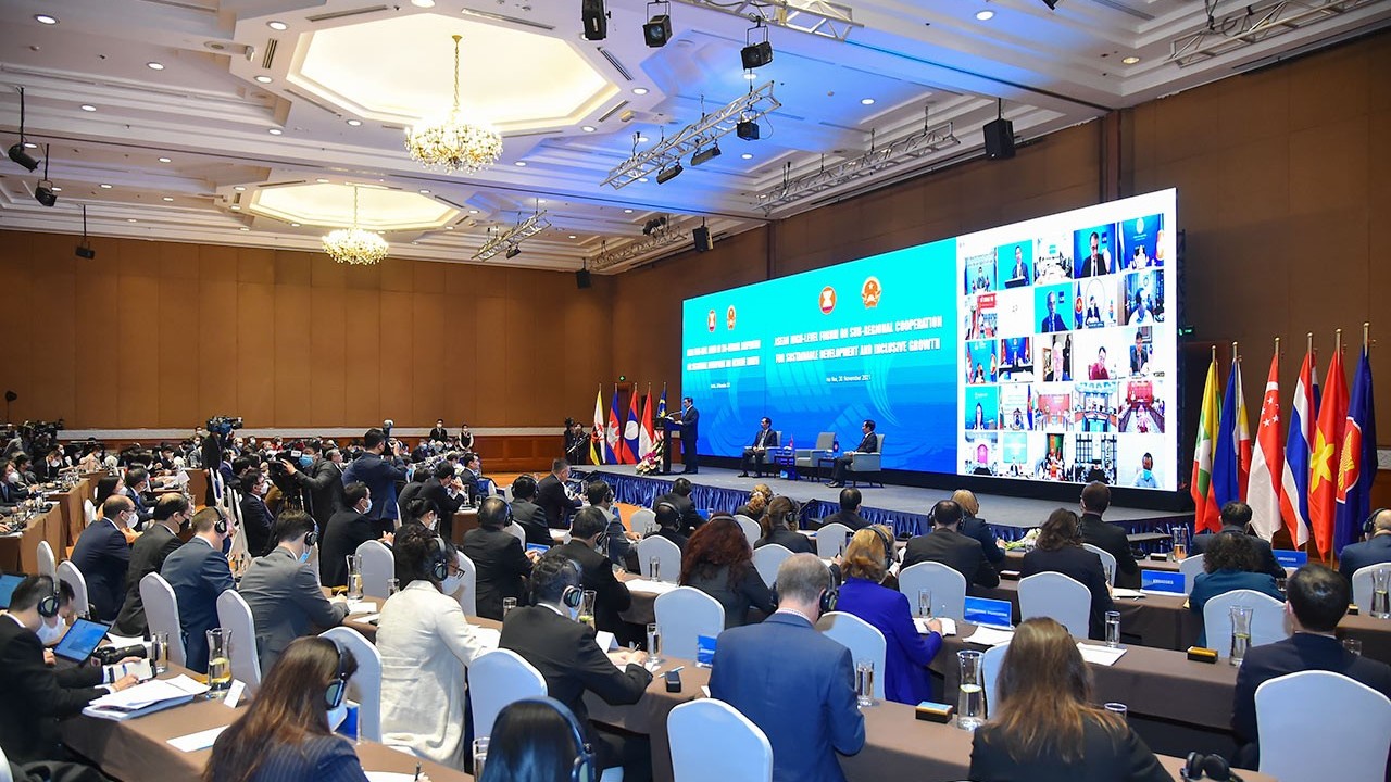 Hợp tác tiểu vùng vì một ASEAN mạnh mẽ hơn, gắn kết hơn