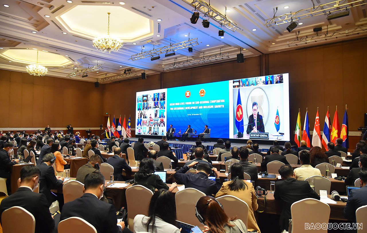 Toàn cảnh Diễn đàn tại đầu cầu Hà Nội. (Ảnh: Tuấn Anh)