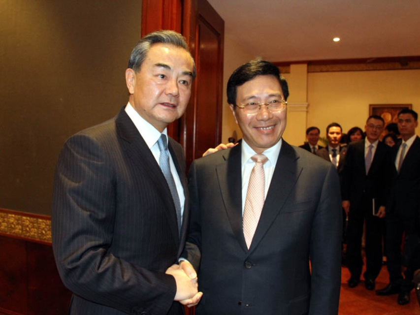 Phó Thủ tướng Phạm Bình Minh tiếp xúc song phương tại Siem Reap, Campuchia