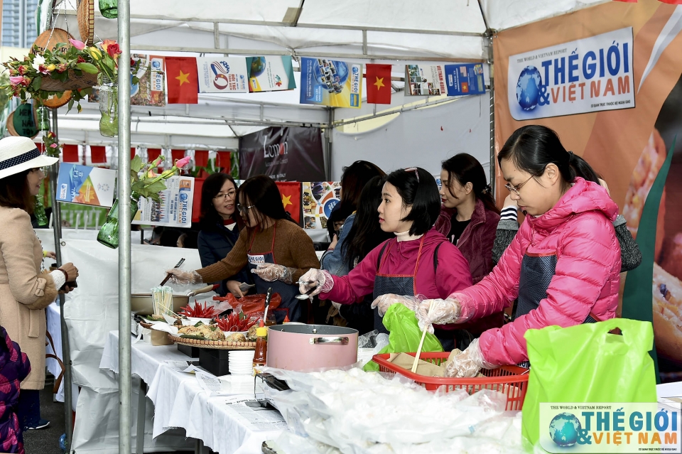 tung bung lien hoan am thuc quoc te lan thu vi