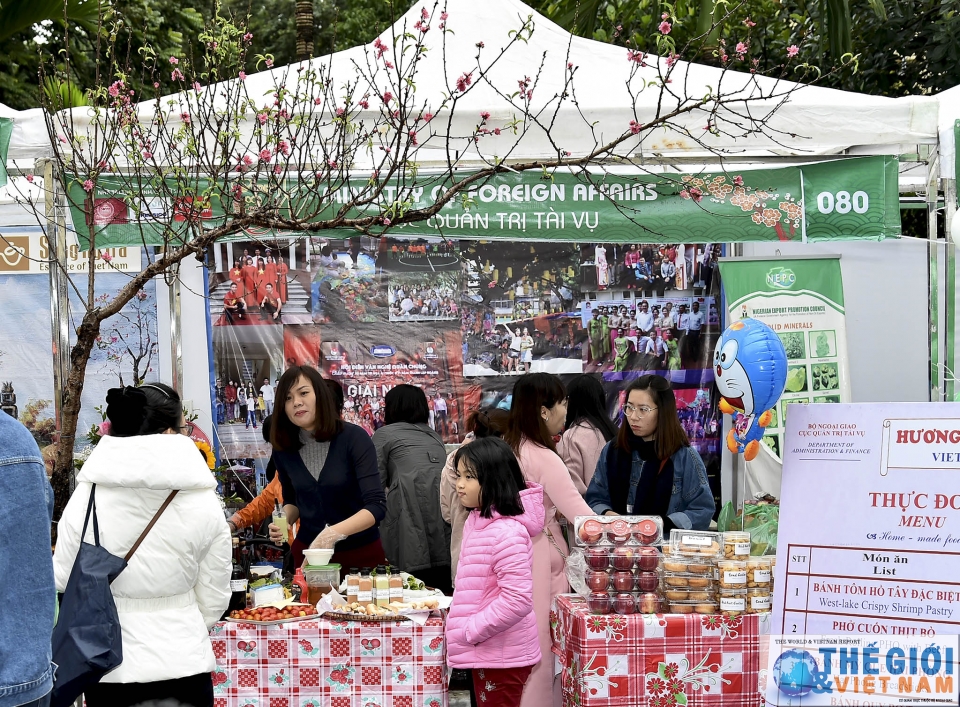 tung bung lien hoan am thuc quoc te lan thu vi