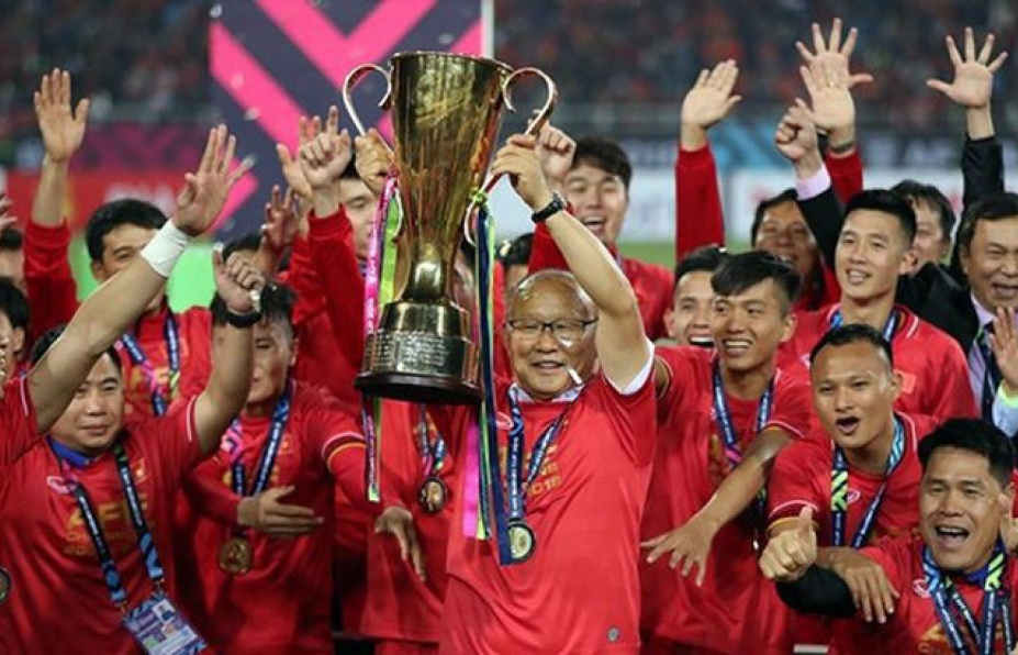 Tổng thống Hàn Quốc chúc mừng đội tuyển Việt Nam và HLV Park Hang-seo