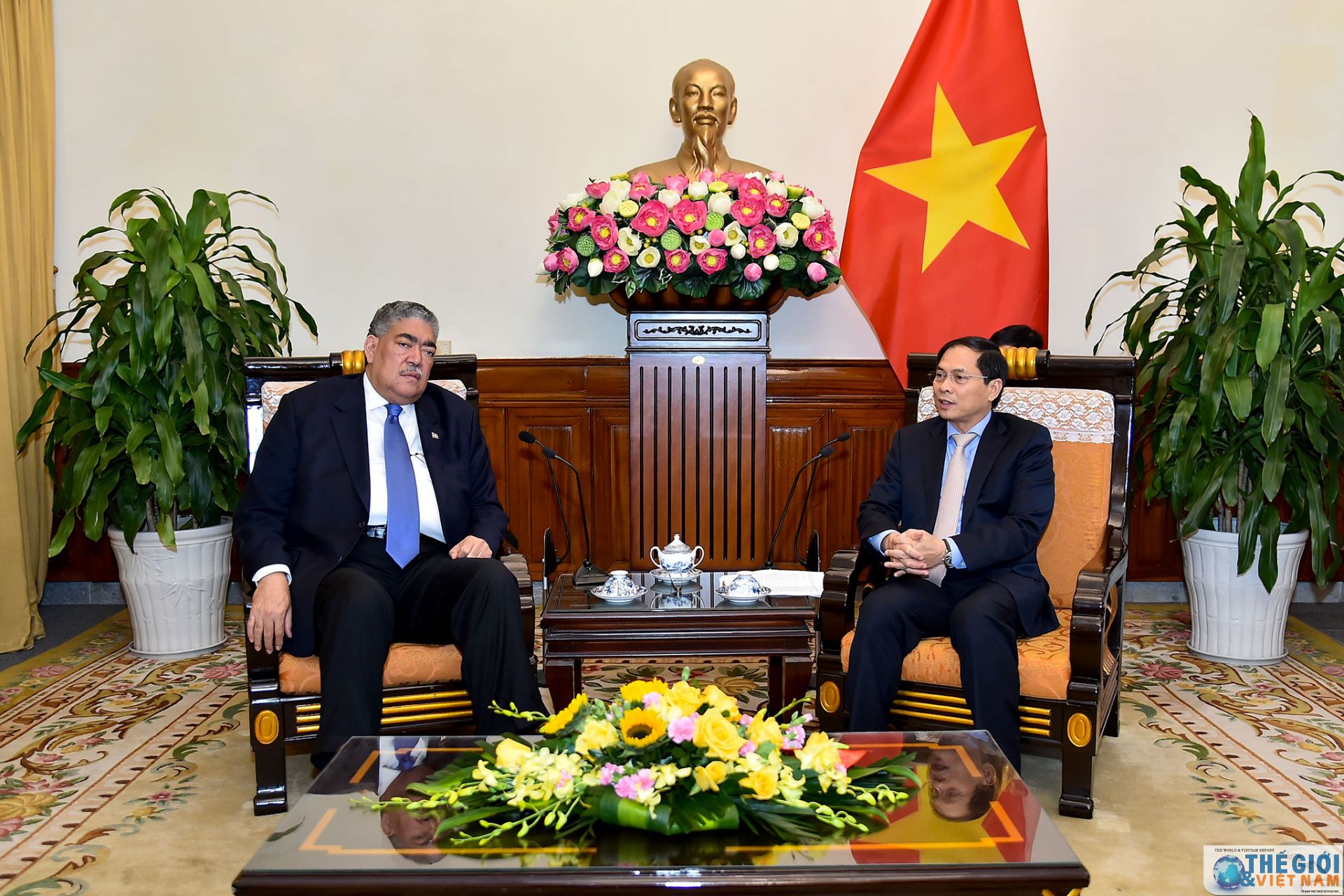 Thứ trưởng Thường trực Bùi Thanh Sơn tiếp Bộ trưởng Chính sách hội nhập khu vực Dominicana thu truong thuong truc bui thanh son tiep bo truong chinh sach hoi nhap khu vuc dominicana