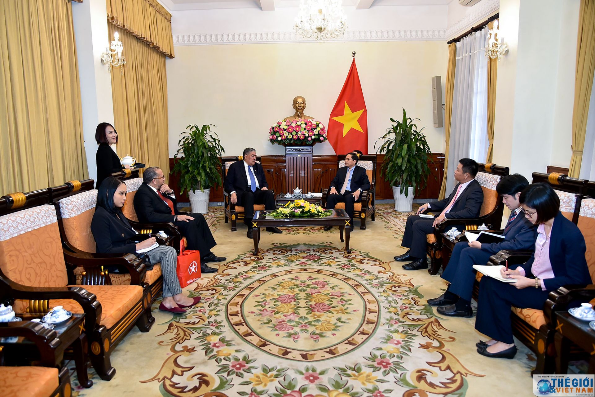 Thứ trưởng Thường trực Bùi Thanh Sơn tiếp Bộ trưởng Chính sách hội nhập khu vực Dominicana thu truong thuong truc bui thanh son tiep bo truong chinh sach hoi nhap khu vuc dominicana