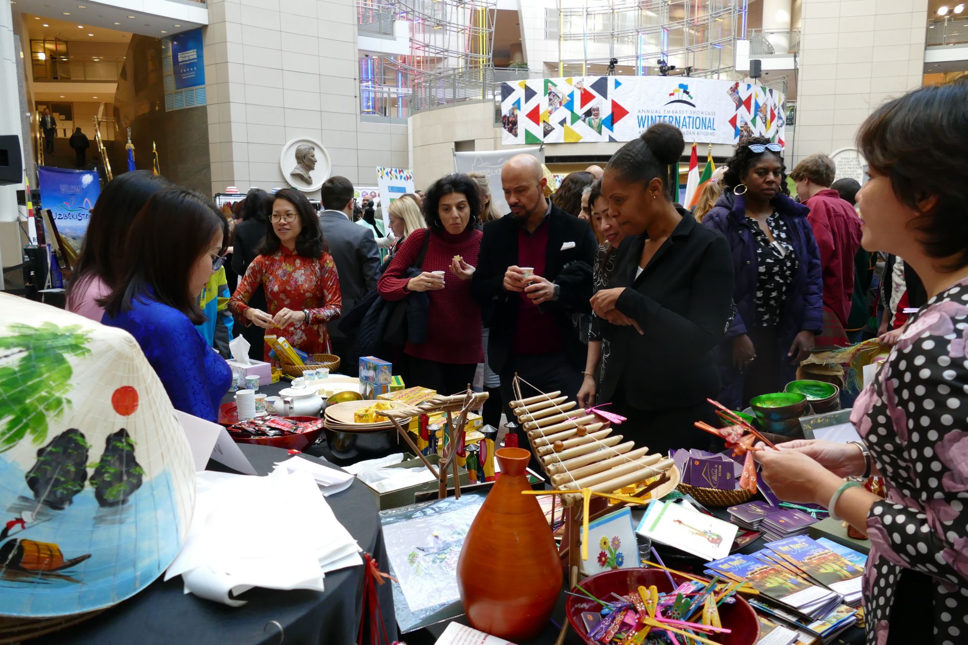 Đại sứ quán Việt Nam tại Hoa Kỳ quảng bá văn hóa Việt Nam tại Washington D.C dai su quan viet nam tai hoa ky quang ba van hoa viet nam tai washington dc