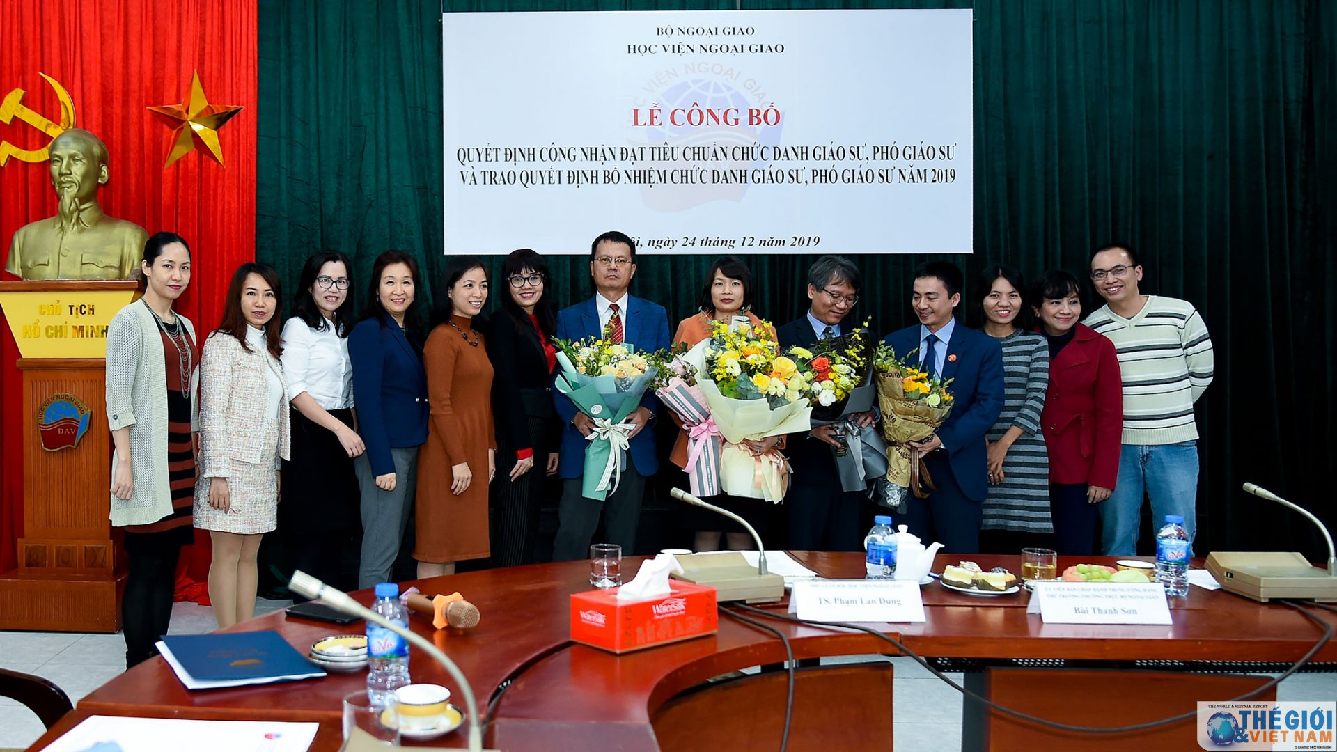 hoc vien ngoai giao trao quyet dinh bo nhiem chuc danh giao su pho giao su nam 2019