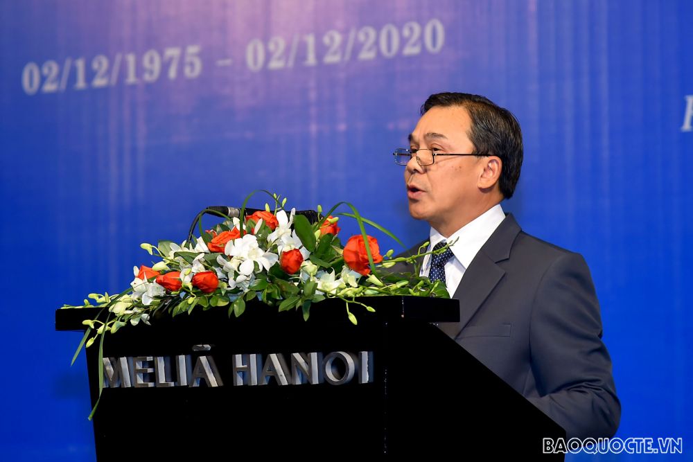 Chiêu đãi nhân dịp 45 năm ngày Quốc khánh CHDCND Lào Chiêu đãi nhân dịp 45 năm ngày Quốc khánh CHDCND Lào