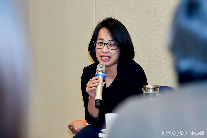 Bí quyết trong công việc và cuộc sống của chị em ngoại giao hiện đại