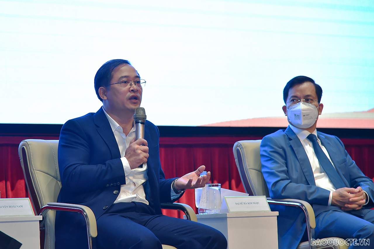 Trực tuyến: Tọa đàm giữa các Trưởng Cơ quan đại diện Việt Nam ở nước ngoài và doanh nghiệp Trực tuyến: Tọa đàm giữa các Trưởng Cơ quan đại diện Việt Nam ở nước ngoài và doanh nghiệp