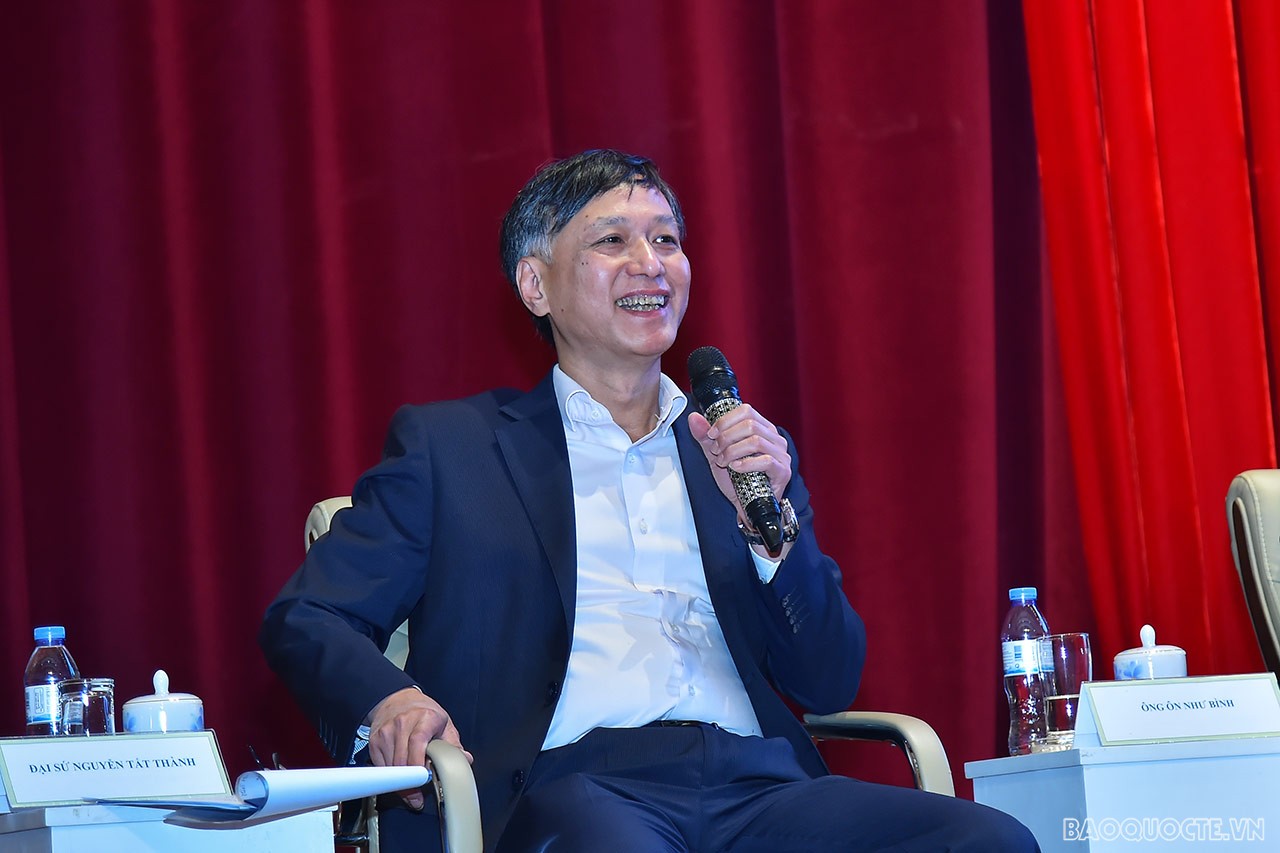 Trực tuyến: Tọa đàm giữa các Trưởng Cơ quan đại diện Việt Nam ở nước ngoài và doanh nghiệp Trực tuyến: Tọa đàm giữa các Trưởng Cơ quan đại diện Việt Nam ở nước ngoài và doanh nghiệp