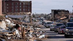 Mỹ tăng cường nguồn lực ngay lập tức khắc phục hậu quả bão và lốc xoáy kinh hoàng