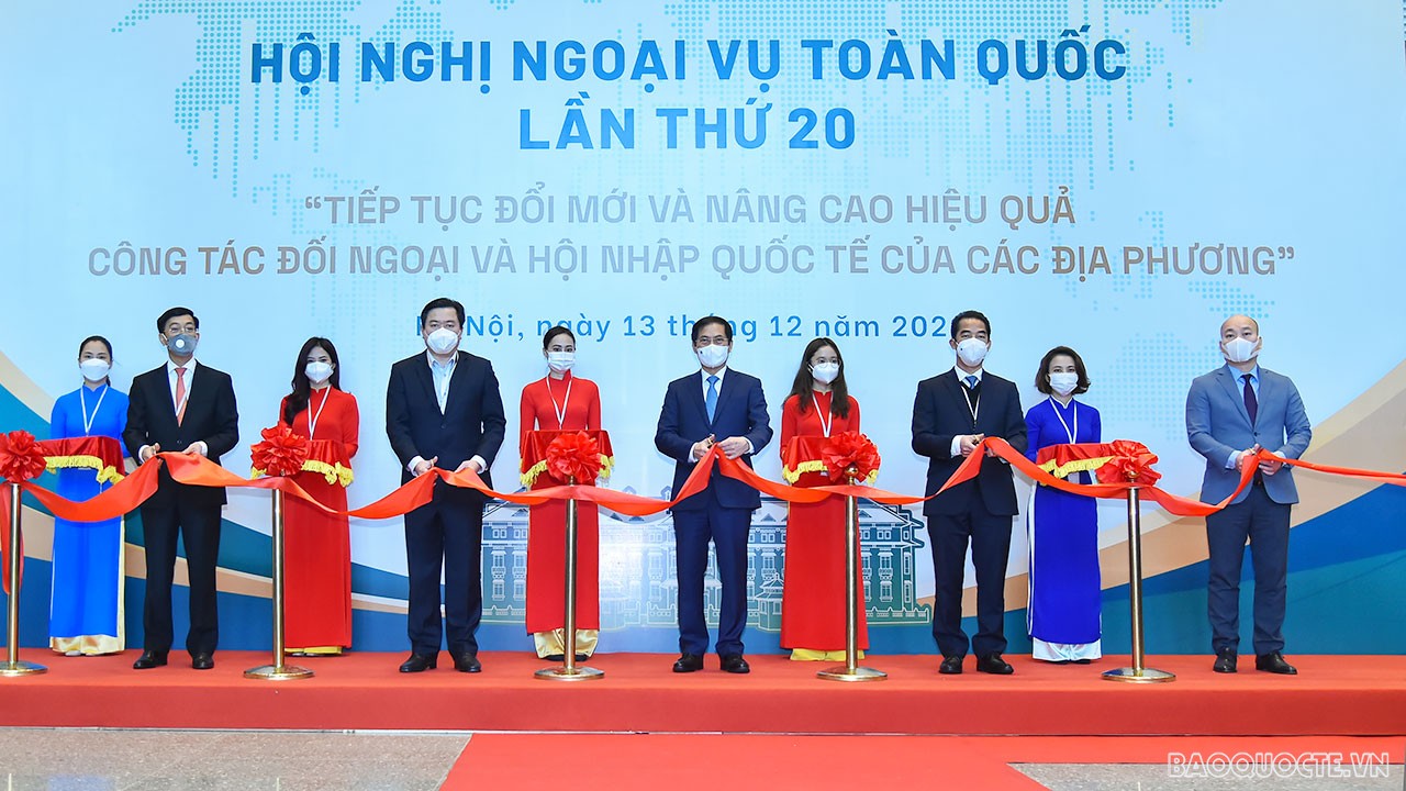 (Đang trực tuyến) Tọa đàm Gặp gỡ Đoàn Ngoại giao, Hiệp hội doanh nghiệp nước ngoài, kết nối địa phương, doanh nghiệp Việt Nam (Đang trực tuyến) Tọa đàm Gặp gỡ Đoàn Ngoại giao, Hiệp hội doanh nghiệp nước ngoài, kết nối địa phương, doanh nghiệp Việt Nam