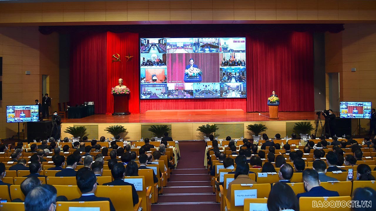 Những hình ảnh tại Hội nghị Ngoại giao 31