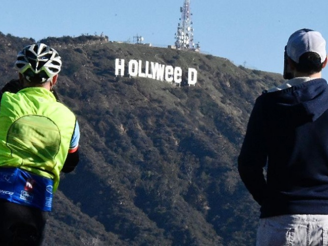 Người Mỹ ngỡ ngàng khi biểu tượng "Hollywood" bị đổi tên