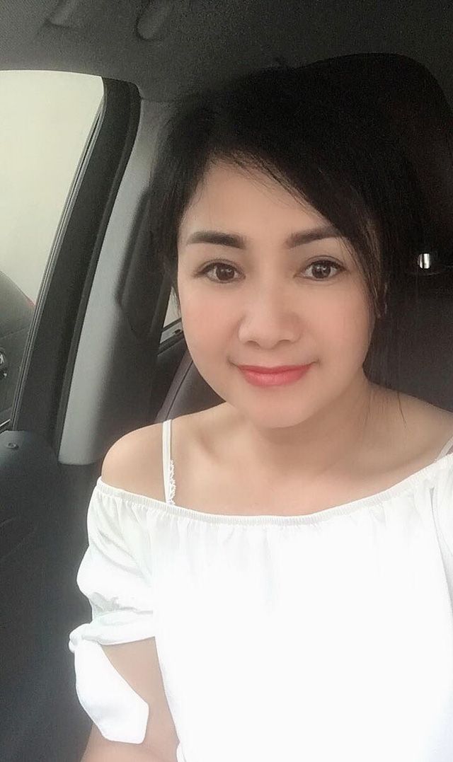 Hướng dương ngược nắng: 'Bà Bạch Cúc' Thu Hà...