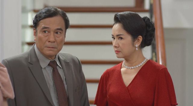 Hướng dương ngược nắng: Trái ngược với bà Bạch Cúc, NSND Thu Hà đời thường 'hack' tuổi cực đỉnh