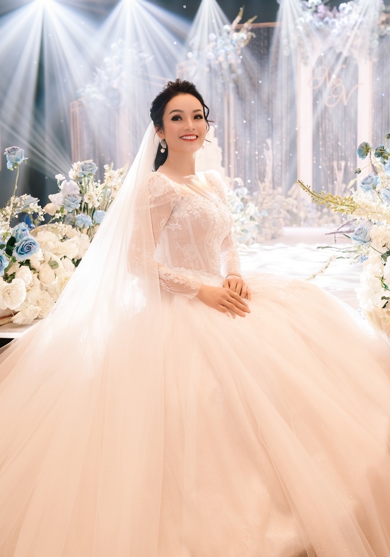 Người chồng mới của ca sĩ Tân Nhàn là ai?